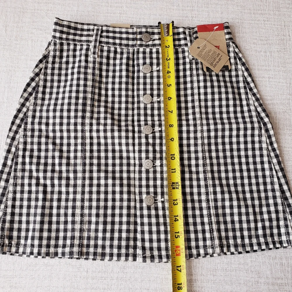 🆕️Levi's Plaid Checker Print Black Gray White Cotton A-Line Skirt SZ 25 - Picture 10 of 11